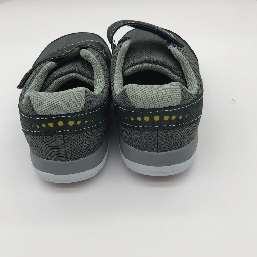 See Kai Run  Ryder Shoe for Toddlers size 6 US